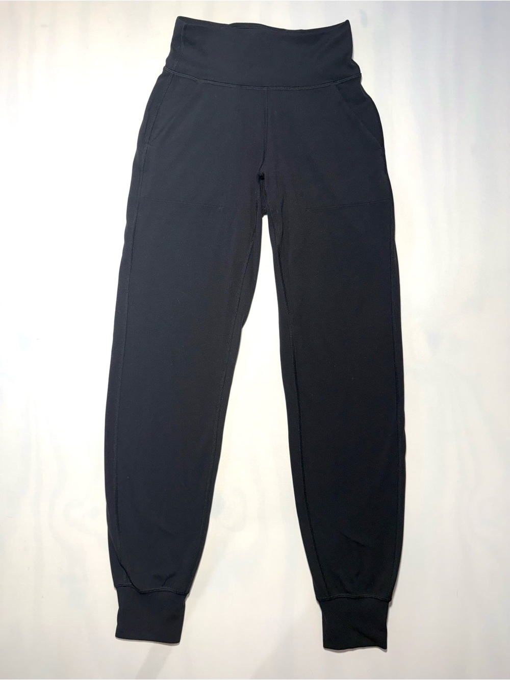Lululemon Black High Rise Athletic Jogger Leggings Pockets Size 2